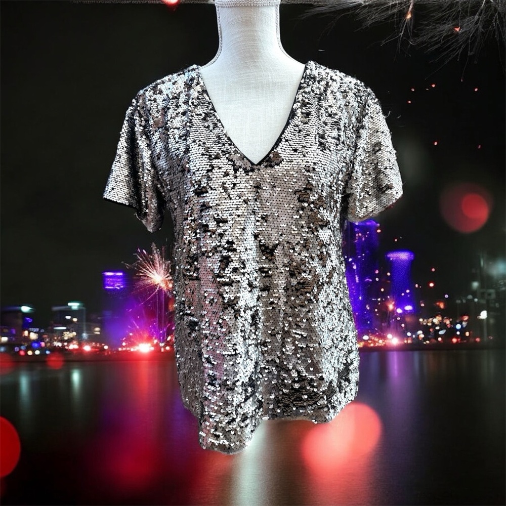 Vanessa Virginia SM sparkly sequence silver tint short sleeve fancy top shirt